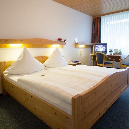 Hotel Am Lingelbach Knüllwald Pokój zdjęcie