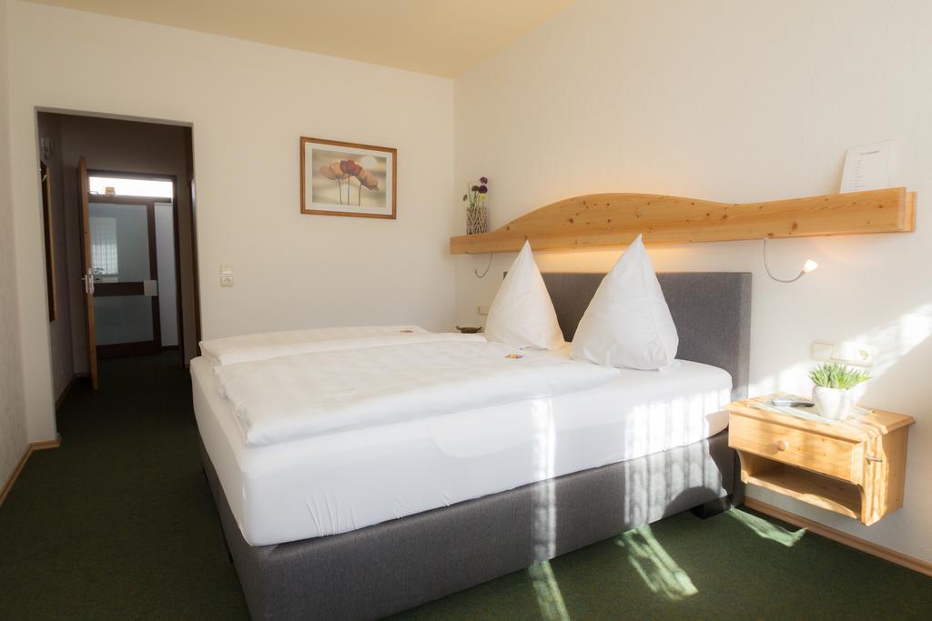 Hotel Am Lingelbach Knüllwald Pokój zdjęcie